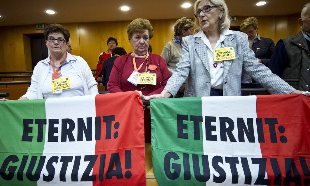 Italy Asbestos Trial GFQ15UGL5.1